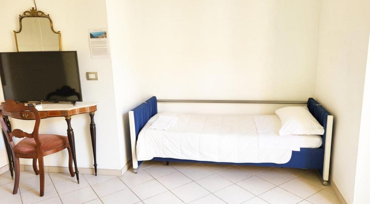 ซาแลร์โน บีแอนด์บี ซานติ แอนด์ ซาราเชนี-ใหม่ Bed & Breakfast ภายนอก รูปภาพ