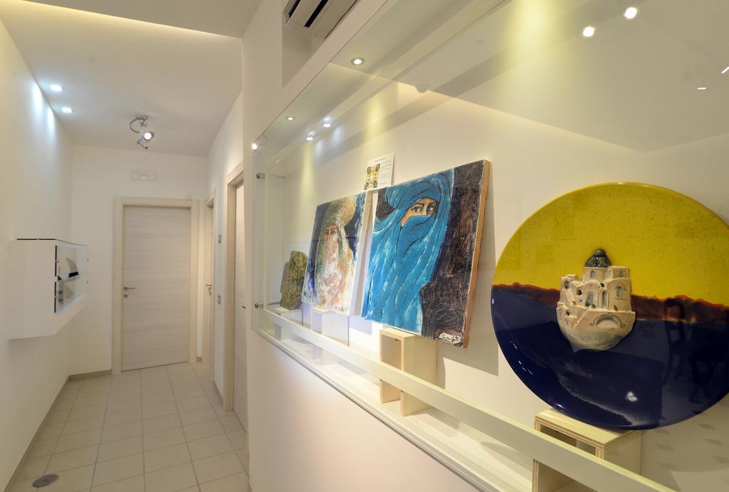 ซาแลร์โน บีแอนด์บี ซานติ แอนด์ ซาราเชนี-ใหม่ Bed & Breakfast ภายนอก รูปภาพ