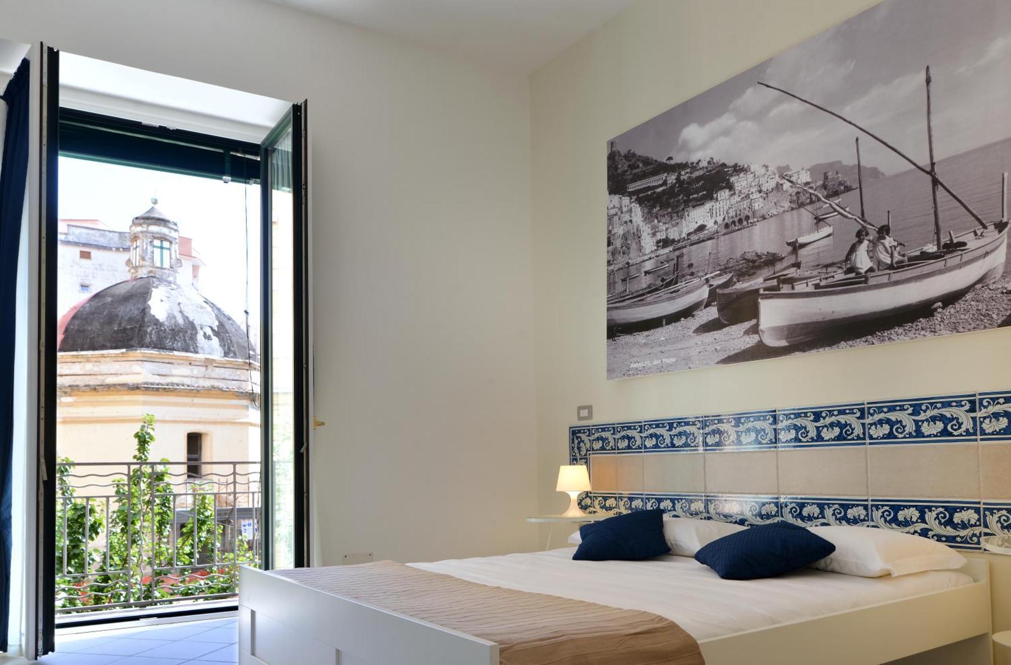 ซาแลร์โน บีแอนด์บี ซานติ แอนด์ ซาราเชนี-ใหม่ Bed & Breakfast ห้อง รูปภาพ